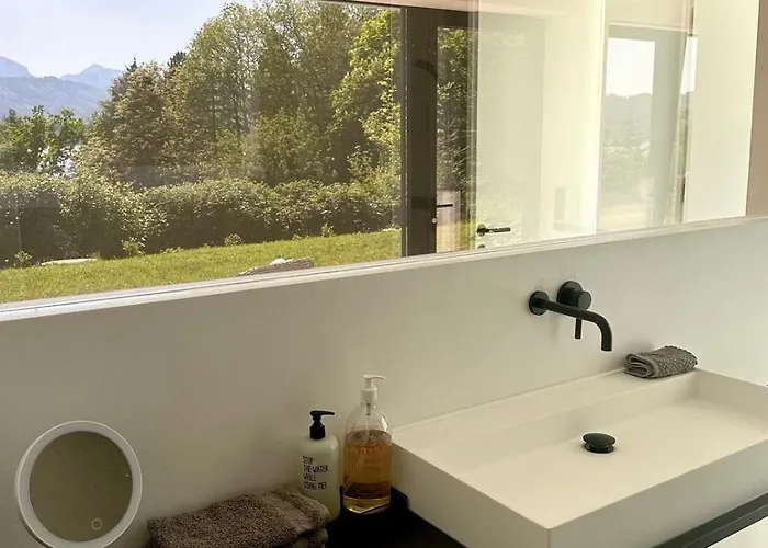 Appartement Traumsee Am Traunsee In Mit 180 Grad See- Und Traunsteinblick